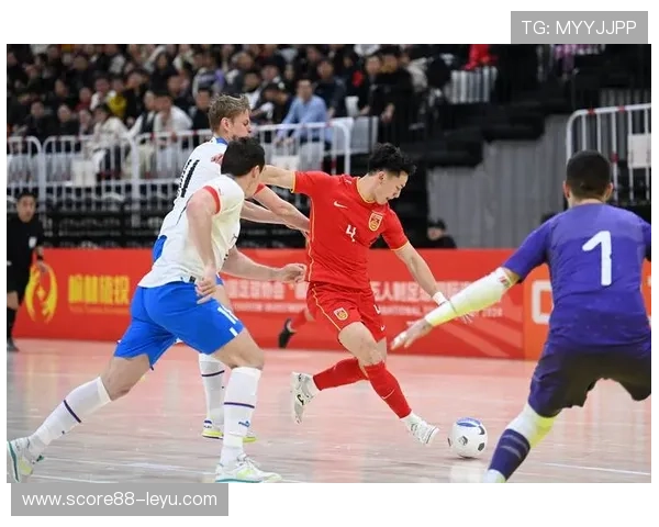 朴智星传奇:从‘朴三肺’到亚洲第一人,如何用奔跑定义足球?