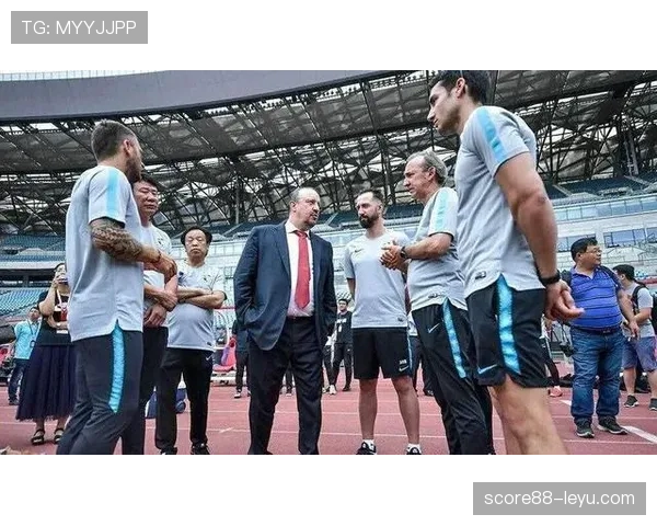 薪资与转会双重解析:当代足球合同如何重塑球员权利格局 薪资与转会双重解析:当代足球合同如何重塑球员权利格局