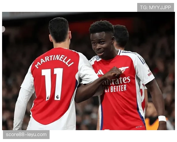 英超冠军争夺进入白热化阶段,积分榜前列球队状态回升 英超冠军争夺进入白热化阶段,积分榜前列球队状态回升