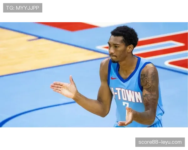 沙尔克04边路进攻火力全开,状态回暖强势取胜 沙尔克04边路进攻火力全开,状态回暖强势取胜