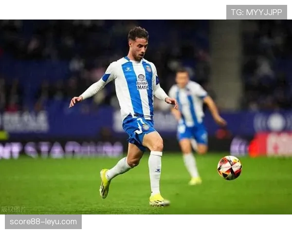 拉科鲁尼亚提速进攻节奏引热议，持续聚焦赛场表现