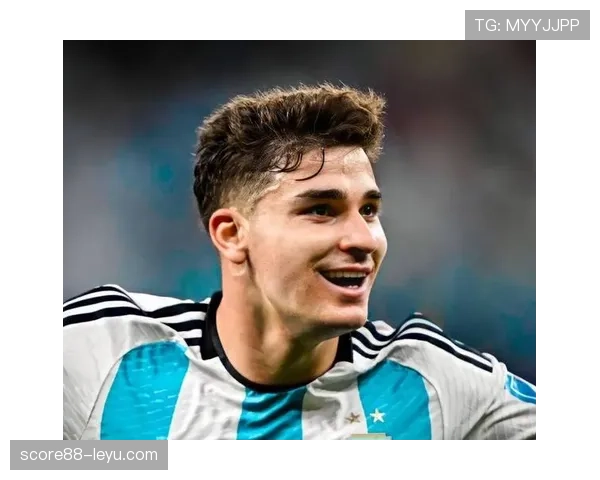 阿尔瓦雷斯身价飙升,转会市场新星闪耀引多方关注 阿尔瓦雷斯身价飙升,转会市场新星闪耀引多方关注