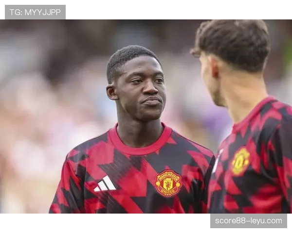 滕哈赫战术革新显成效，曼联重拾竞争力稳步迈向胜利