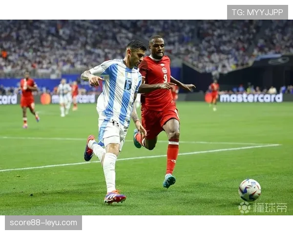 罗梅罗世界杯表现亮眼，筑起阿根廷钢铁防线助力球队竞争力攀升
